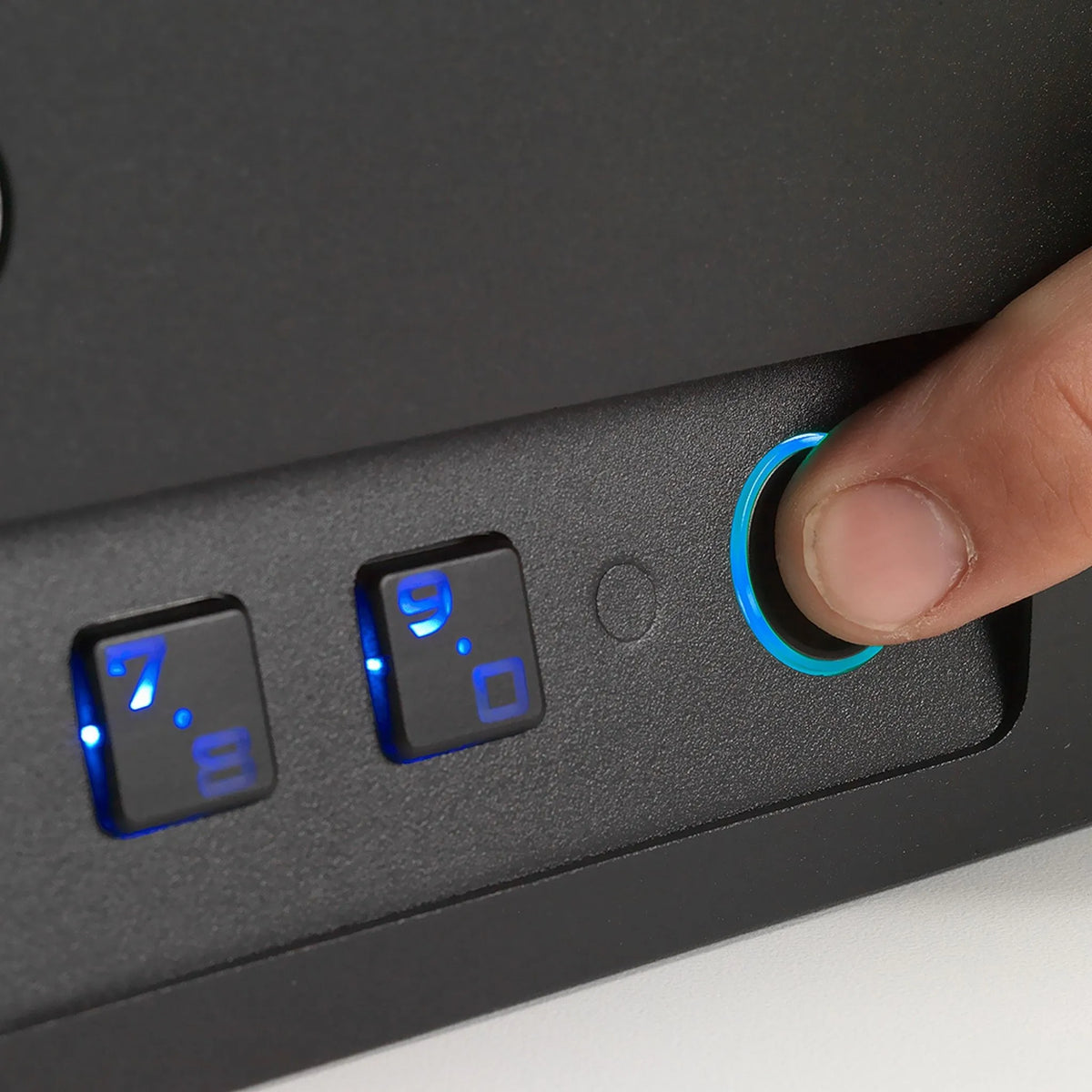 BoostedSafe Elite: Fingerprint, Key &amp; Digital Combo